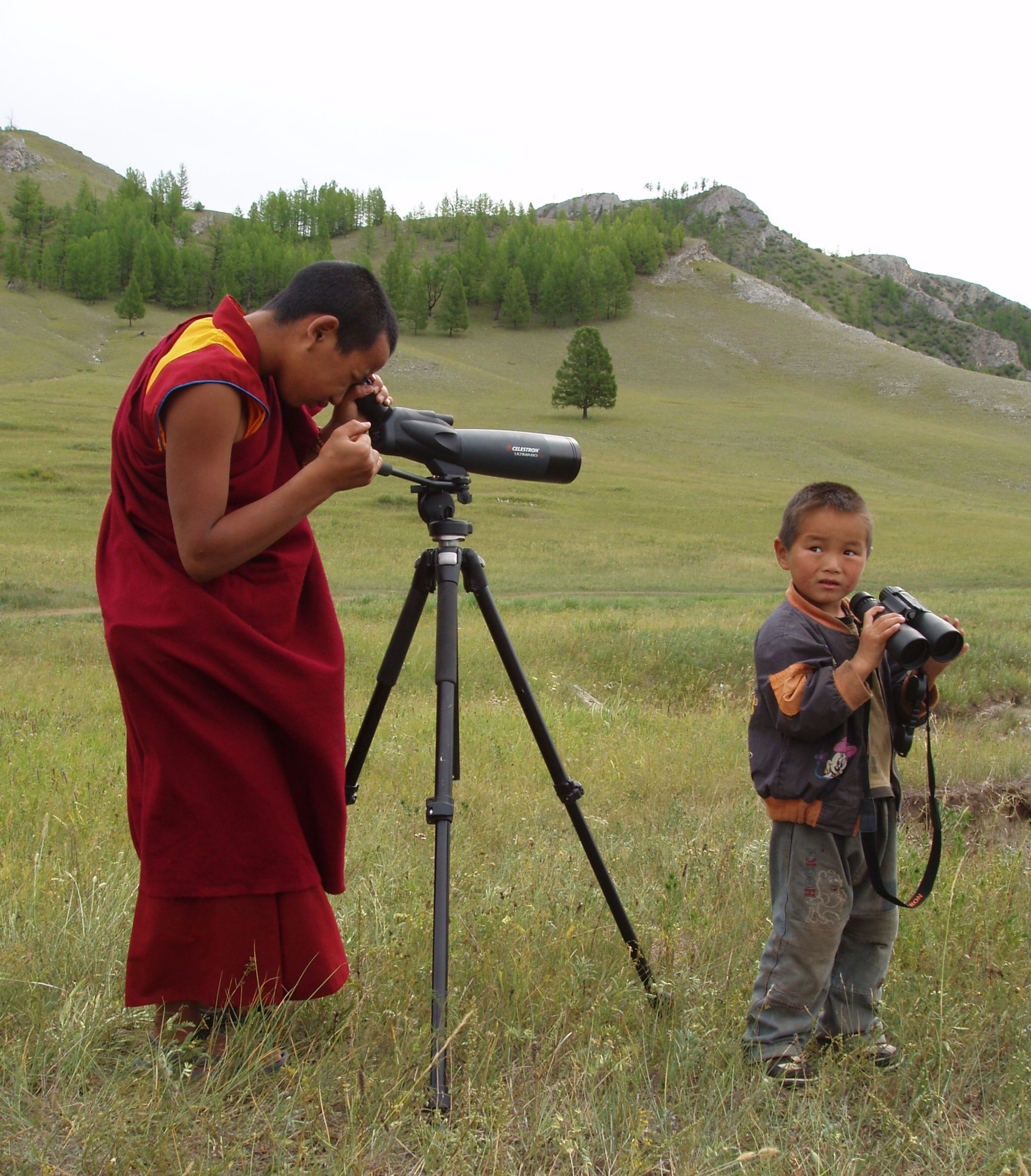 child and lama 2